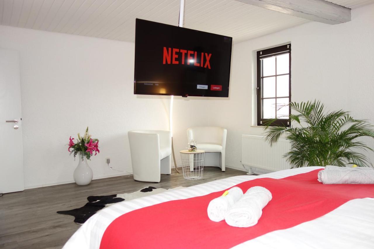 Happy-Homes Red - Up To 5 - Kueche - W-Lan - Netflix - Honig - Terrasse Altenstädt Extérieur photo